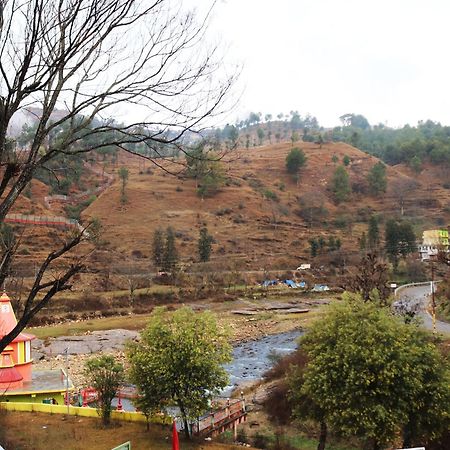 אלמורה Shivalik River Retreat מראה חיצוני תמונה