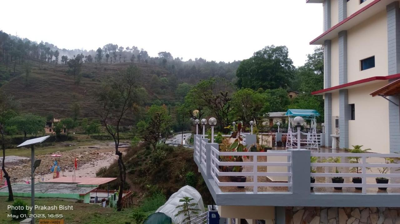 אלמורה Shivalik River Retreat מראה חיצוני תמונה