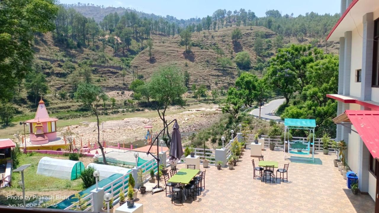 אלמורה Shivalik River Retreat מראה חיצוני תמונה