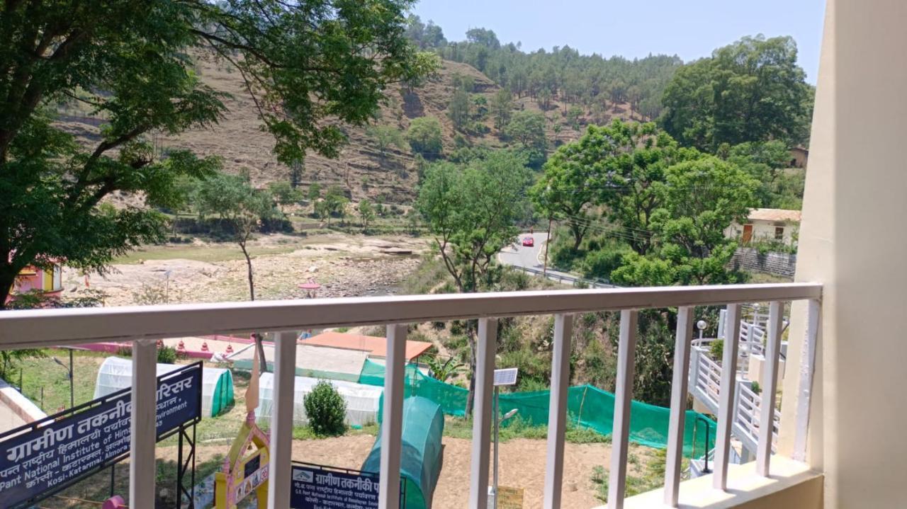 אלמורה Shivalik River Retreat מראה חיצוני תמונה