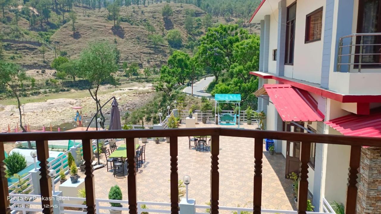 אלמורה Shivalik River Retreat מראה חיצוני תמונה