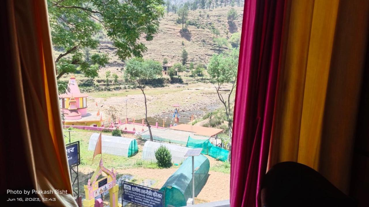 אלמורה Shivalik River Retreat מראה חיצוני תמונה