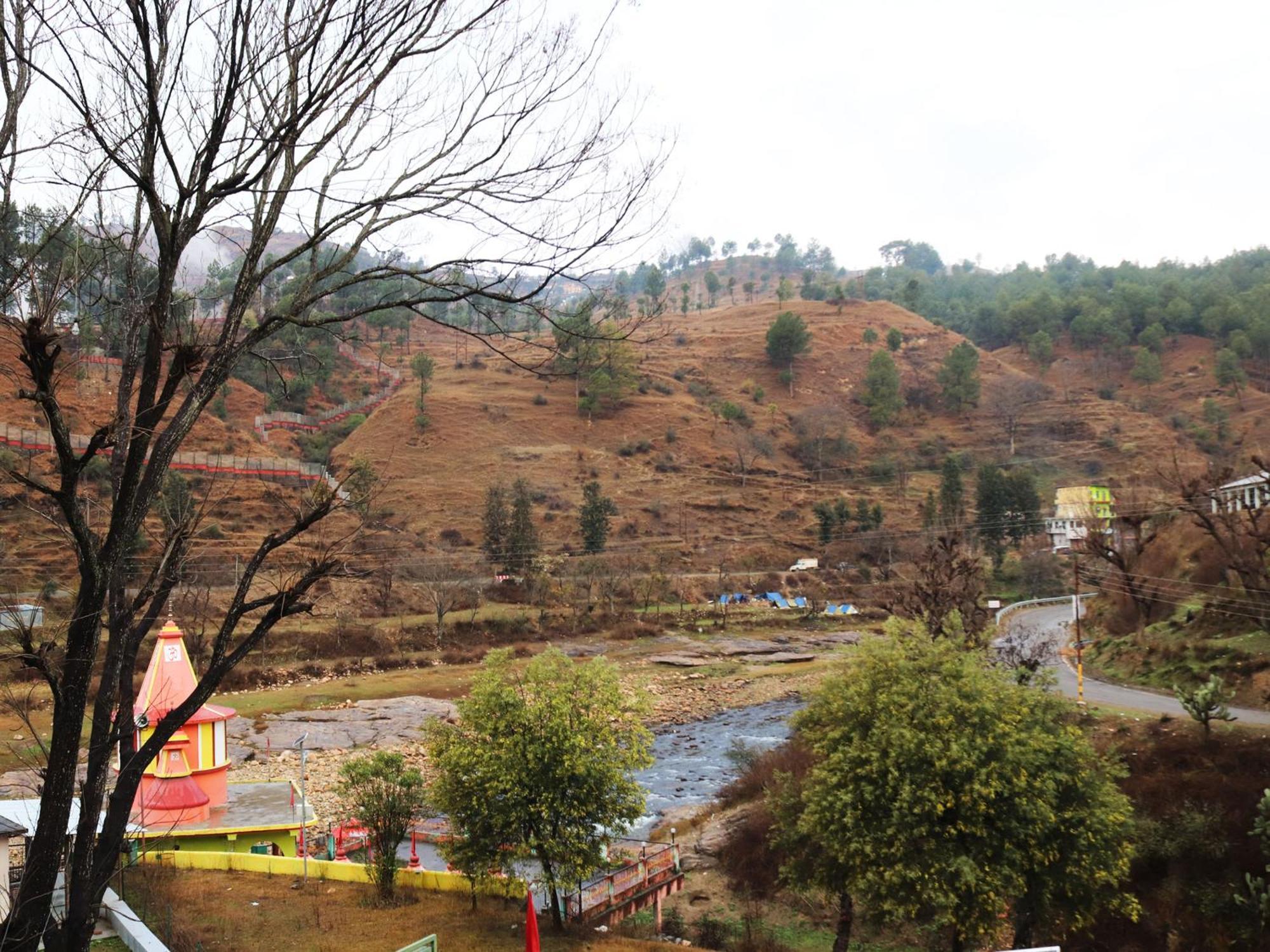 אלמורה Shivalik River Retreat מראה חיצוני תמונה