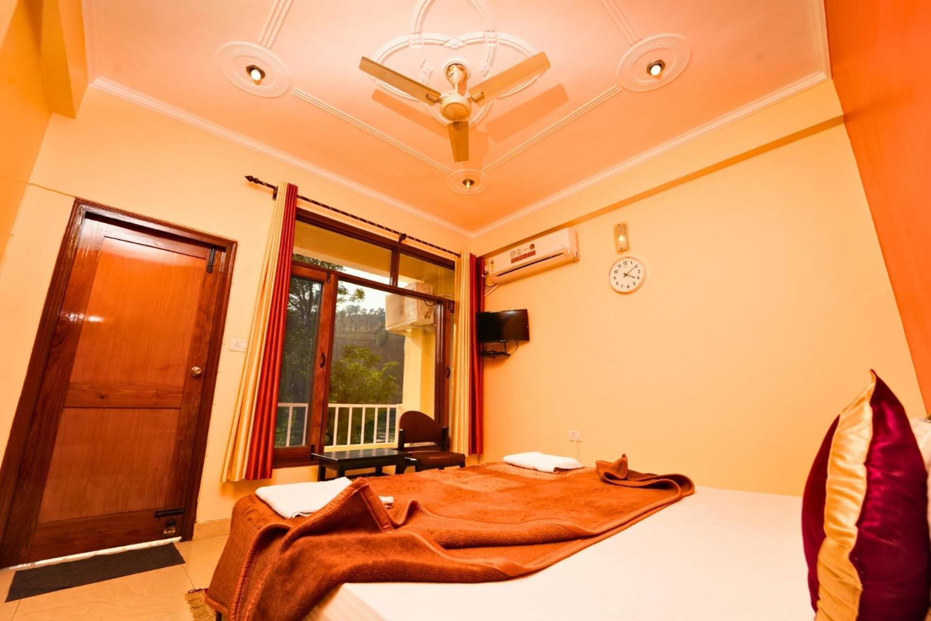 אלמורה Shivalik River Retreat מראה חיצוני תמונה