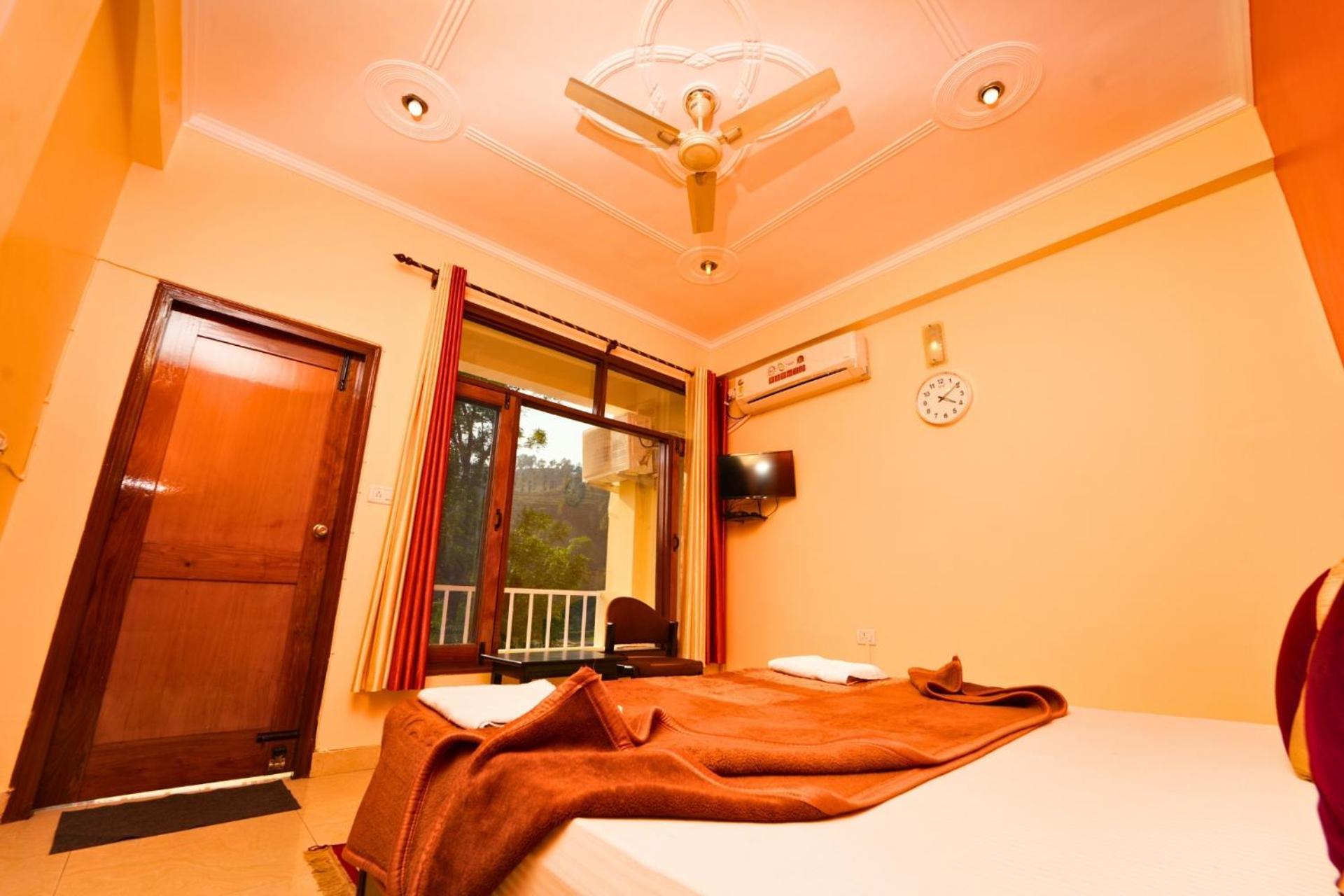 אלמורה Shivalik River Retreat מראה חיצוני תמונה